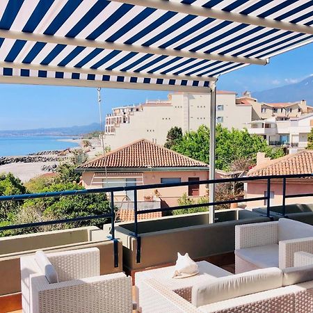 The Dream - Seafront Loft Apartment Giardini Naxos Luaran gambar